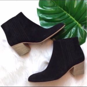 Vince Block Heel Suede Chelsea Boots sz.10